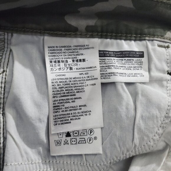 LEVI STRAUSS- 720 HIGH RISE SUPER SKINNY CROP STRETCH CAMO PANTS - Picture 10 of 12